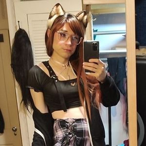 Meet your Posher, Leena